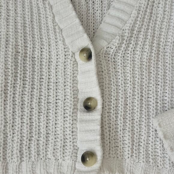 Hollister White Chenille Cropped Cardigan Sweater M Cute Summer Layer - Picture 5 of 9